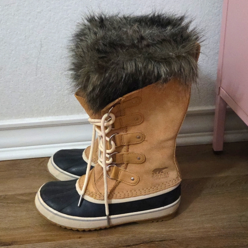 Sorel waterproof winter boots